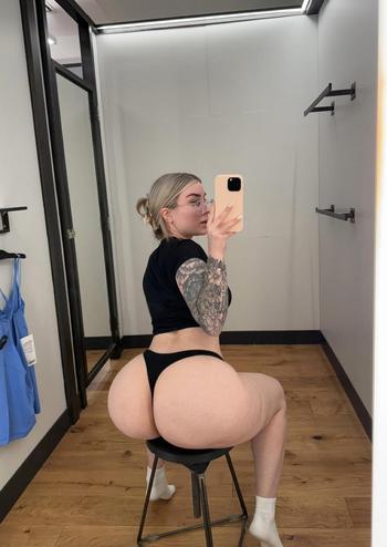 Krista, 24 Caucasian female escort, Fredericton